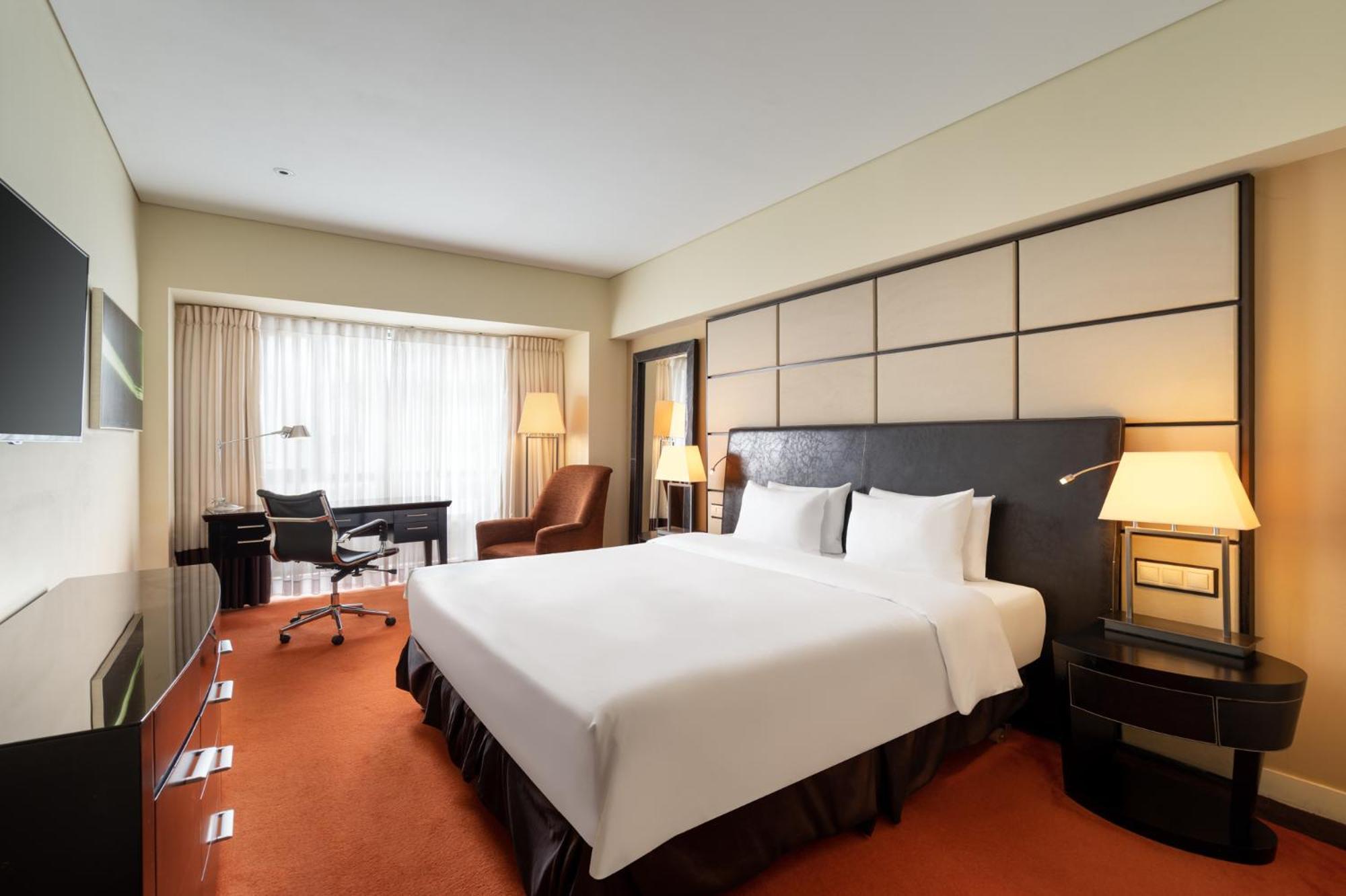 Radisson Blu Hotel Bucharest Exterior photo Deluxe Room